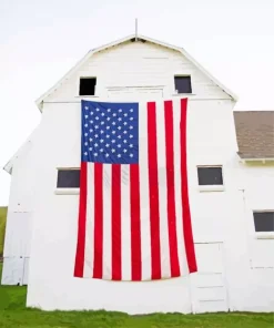 Barn With American Flag Diamond Painting