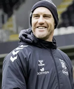 Gareth Ellis Smiling Diamond Painting